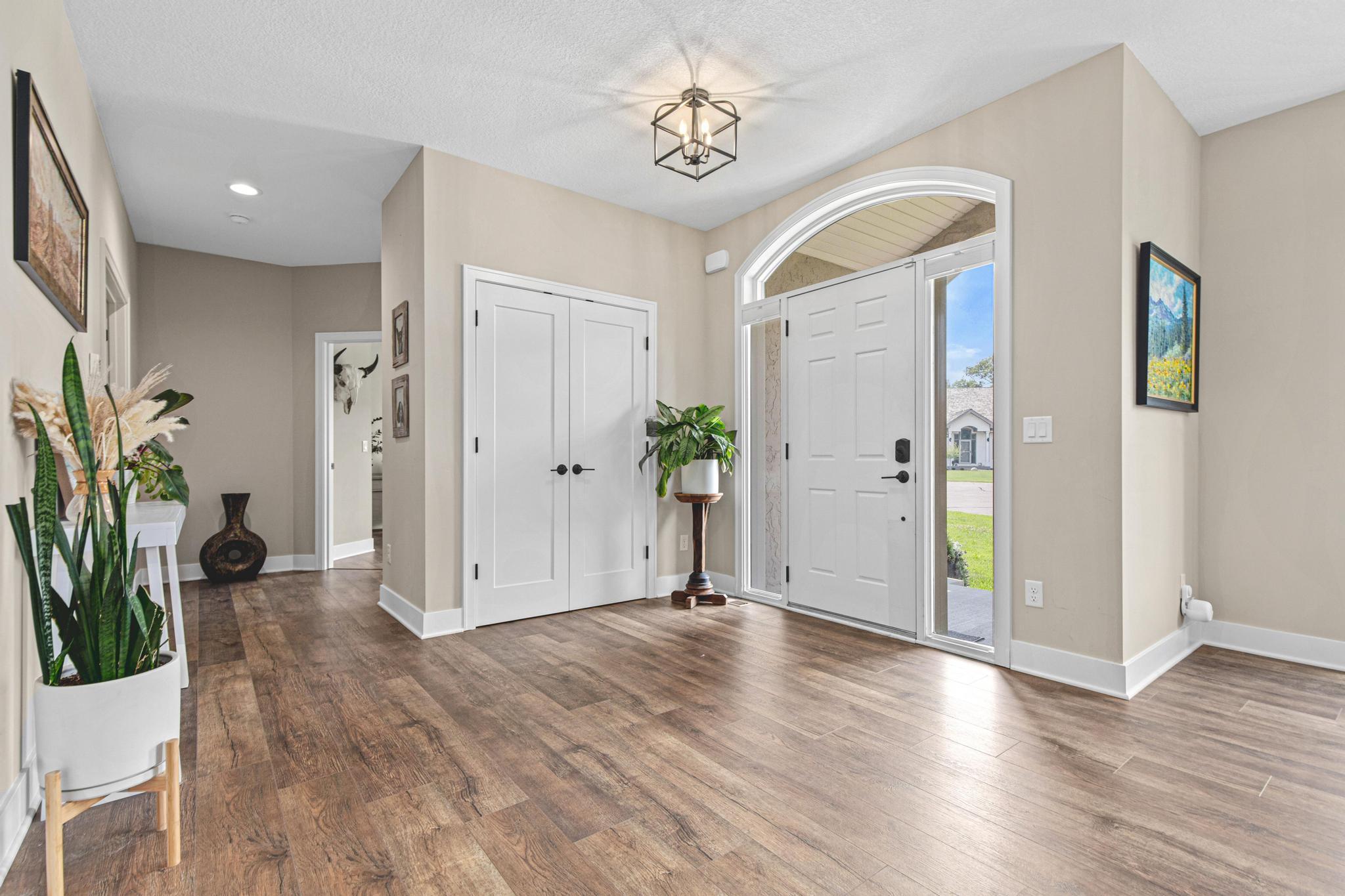 7036 Crowne Oak Road Eden Prairie, MN 55344 - Photo 2 of 50 Gallery Image 2