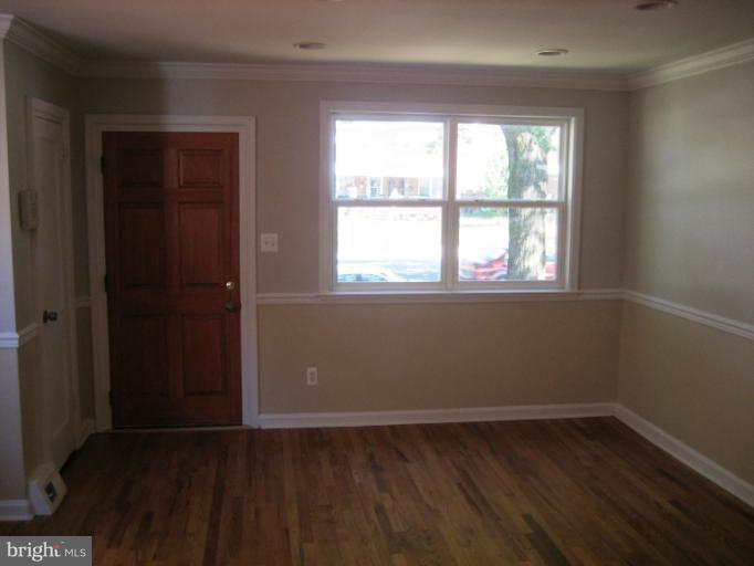 531 Riggs Road Northeast Washington, DC 20011 - Photo 19 of 20 Living Room