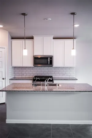 $2,700 | 8015 Virginia Drive, Richmond, TX 77406