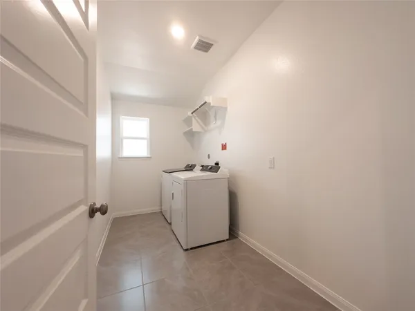 $2,700 | 8015 Virginia Drive, Richmond, TX 77406