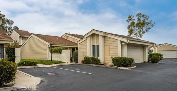 $1,050,000 | 9 Driftwood, Unit 22, Irvine, CA 92604