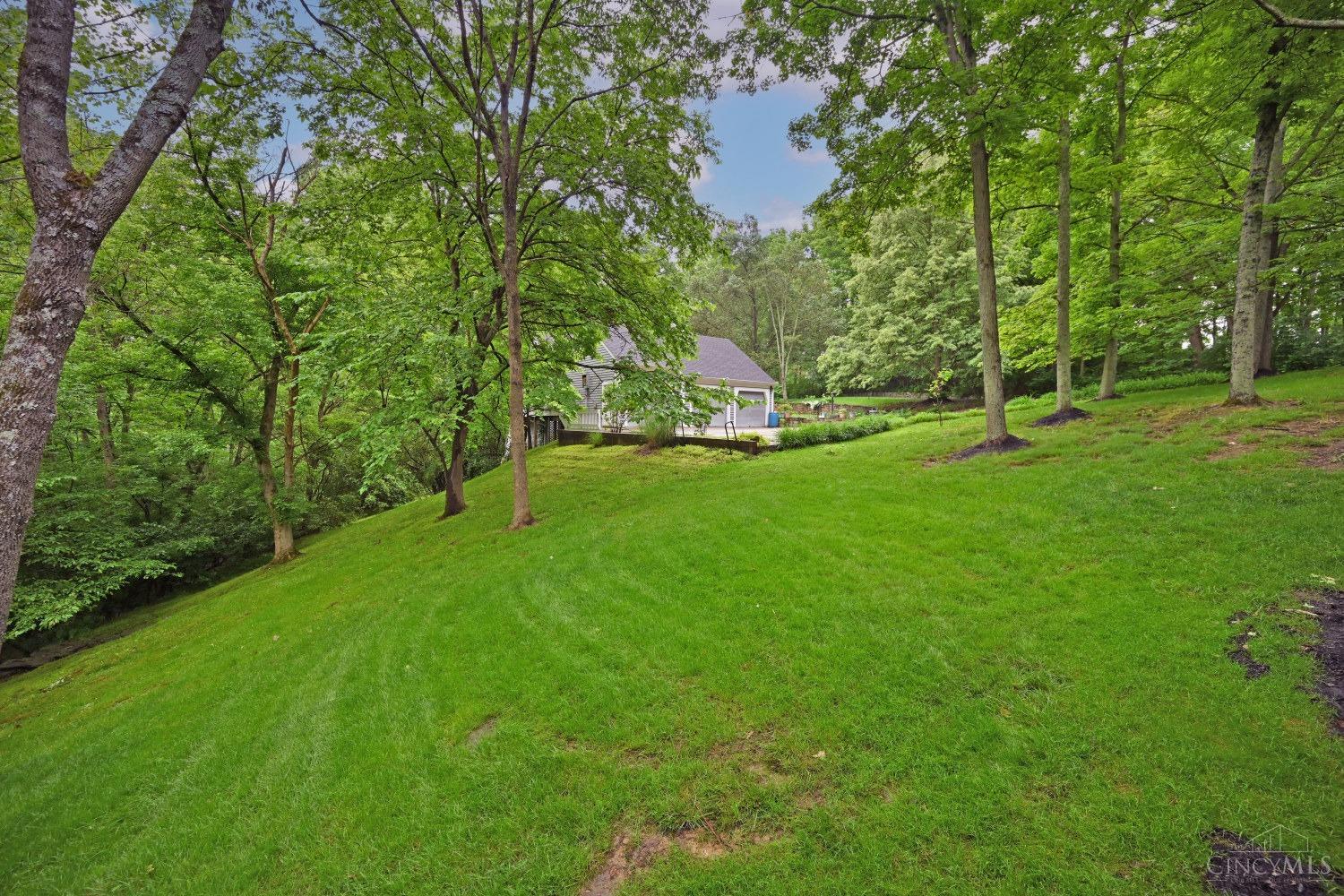 7811 Hopper Road Cincinnati, OH 45255 - Photo 44 of 48 Side yard showing distance from neighbors