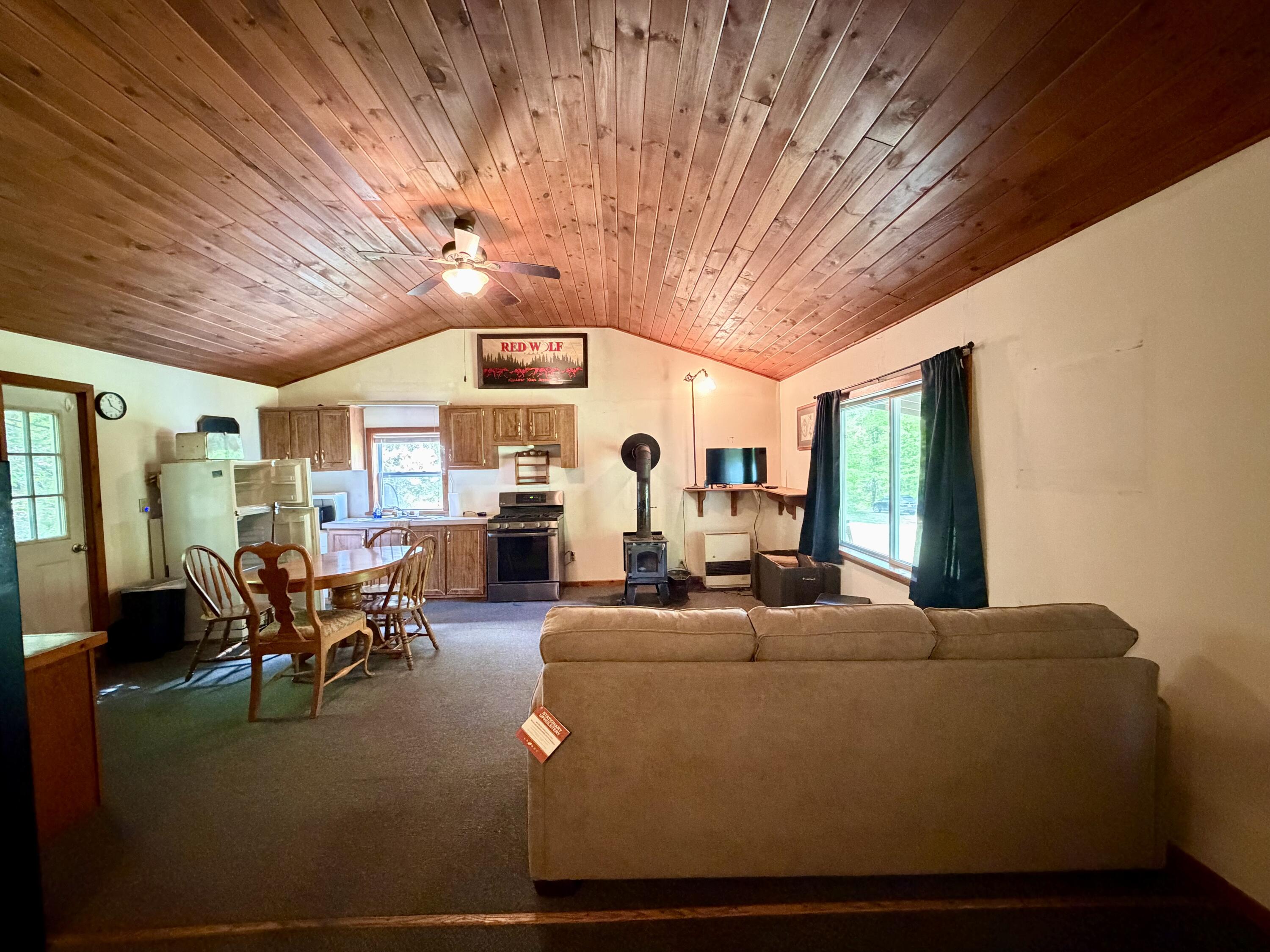 780 Teboville Road Malone, NY 12953 - Photo 4 of 38 Entry view