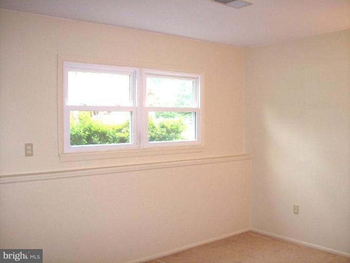 193 Circle Road Pasadena, MD 21122 - Photo 4 of 20 Bedroom #3