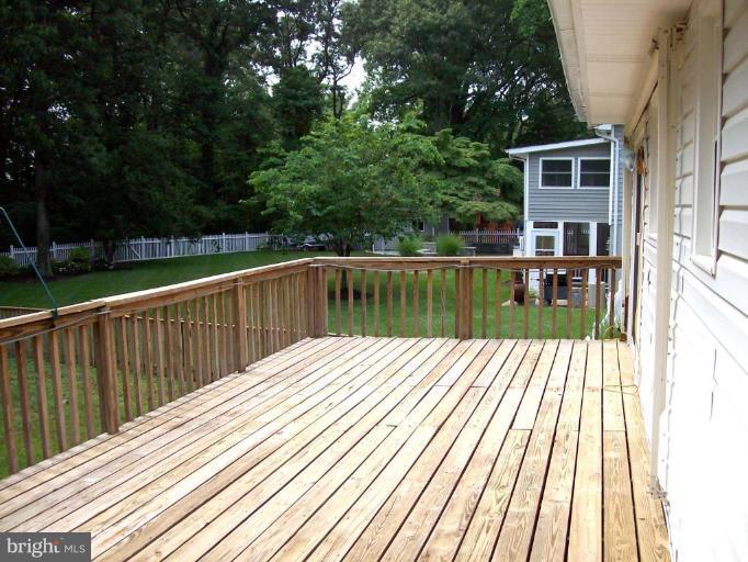 193 Circle Road Pasadena, MD 21122 - Photo 6 of 20 Deck