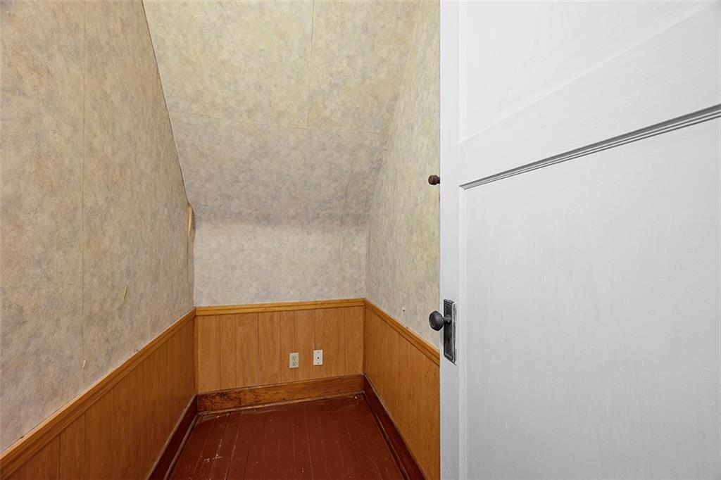5522 Raleigh Street Pittsburgh, PA 15217 - Photo 35 of 41 Gallery Image 35