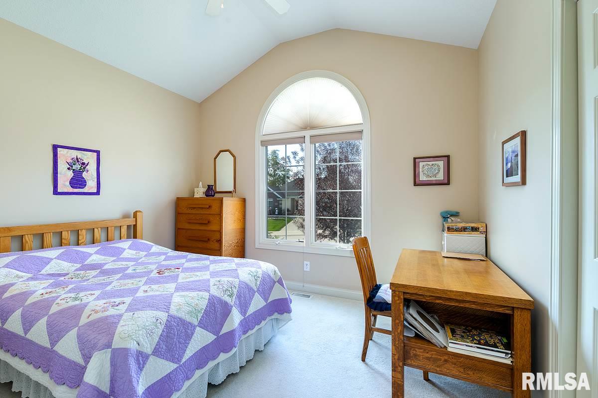 3662 Thunder Ridge Road Bettendorf, IA 52722 - Photo 14 of 24 Gallery Image 14