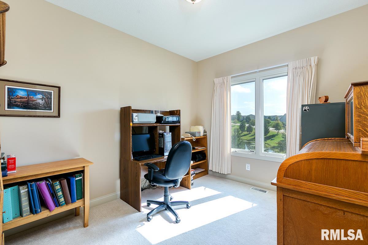 3662 Thunder Ridge Road Bettendorf, IA 52722 - Photo 16 of 24 Gallery Image 16