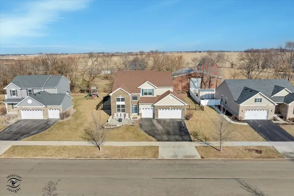 $499,999 | 14860 West Carver Crossing, Manhattan, IL 60442