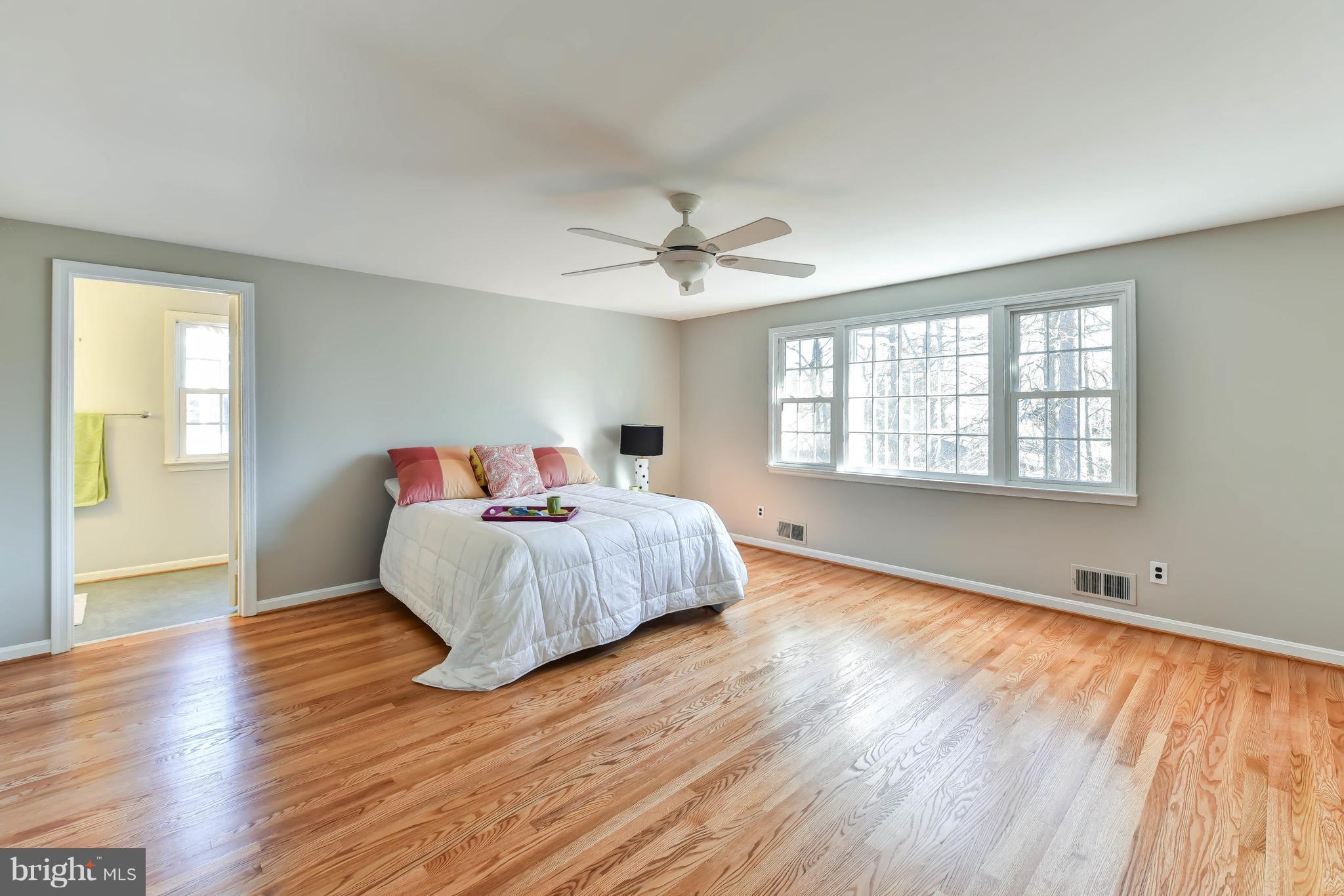 8707 Highgate Road Alexandria, VA 22308 - Photo 19 of 29 Bedroom (Master)