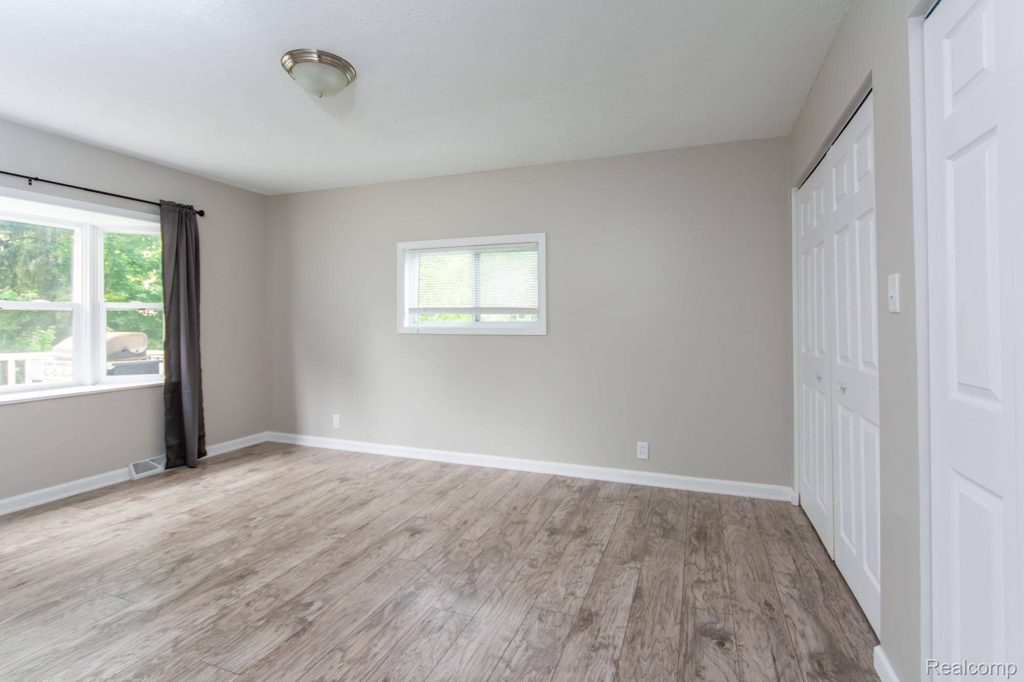 1310 Miller Road Kalamazoo, MI 49001 - Photo 16 of 32 DSC_8486.jpg