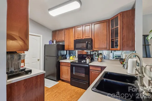 $247,000 | 10742 Hill Point Court, Charlotte, NC 28262