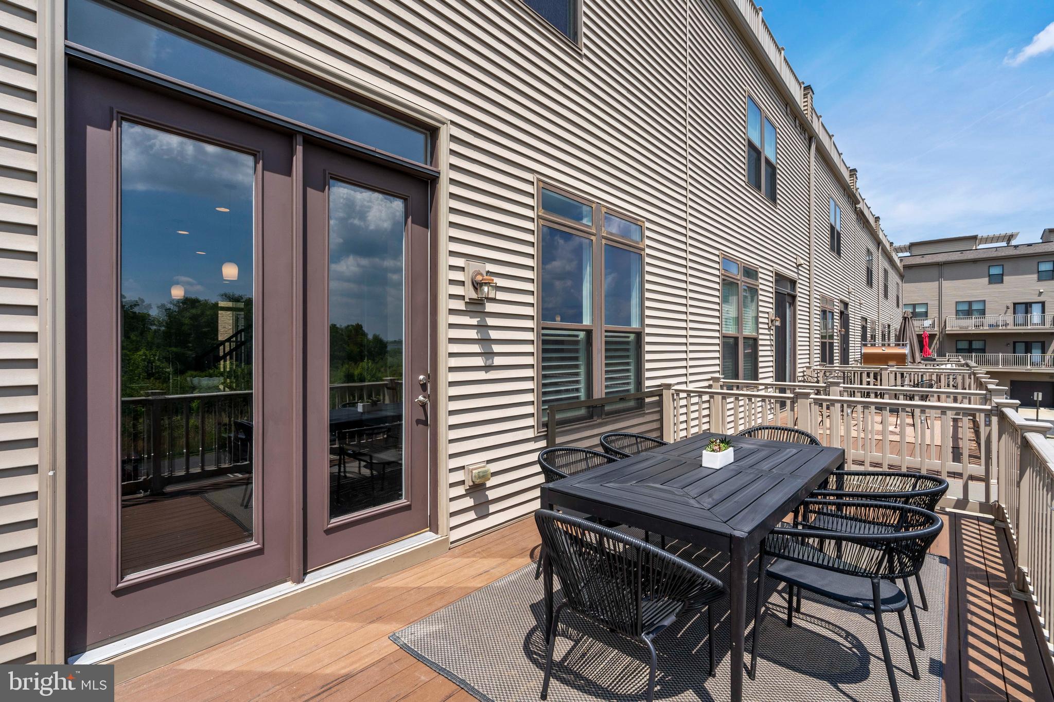 44732 Roosevelt Square Ashburn, VA 20147 - Photo 17 of 51 Balcony / Deck off Kitchen/Dining Area