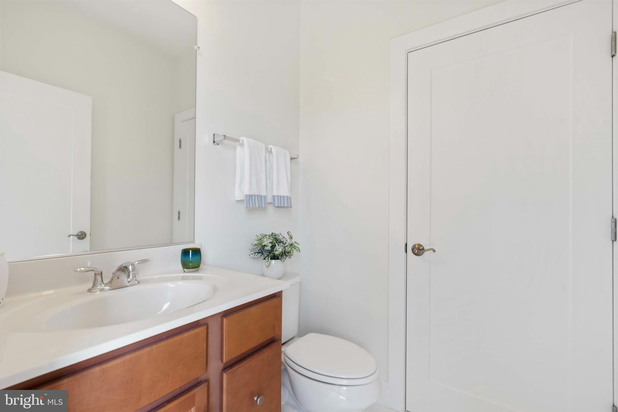 44732 Roosevelt Square Ashburn, VA 20147 - Photo 33 of 51 L4 Half-Bath