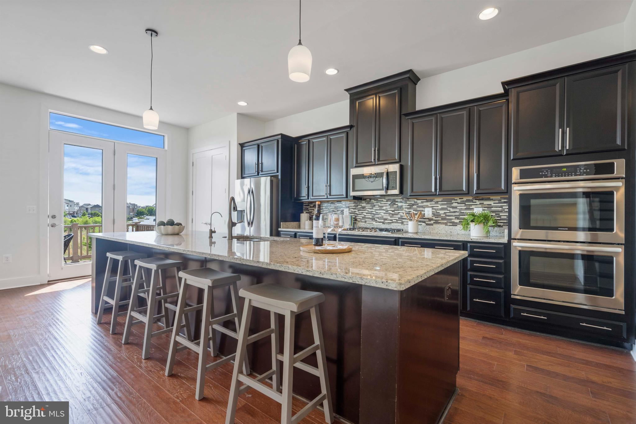 44732 Roosevelt Square Ashburn, VA 20147 - Photo 6 of 51 L2 Gourmet Kitchen