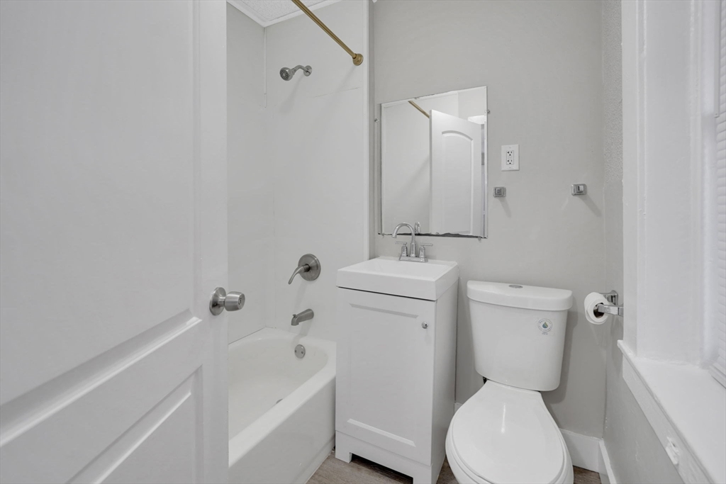 120-122 Central Street Springfield, MA 01103 - Photo 23 of 30