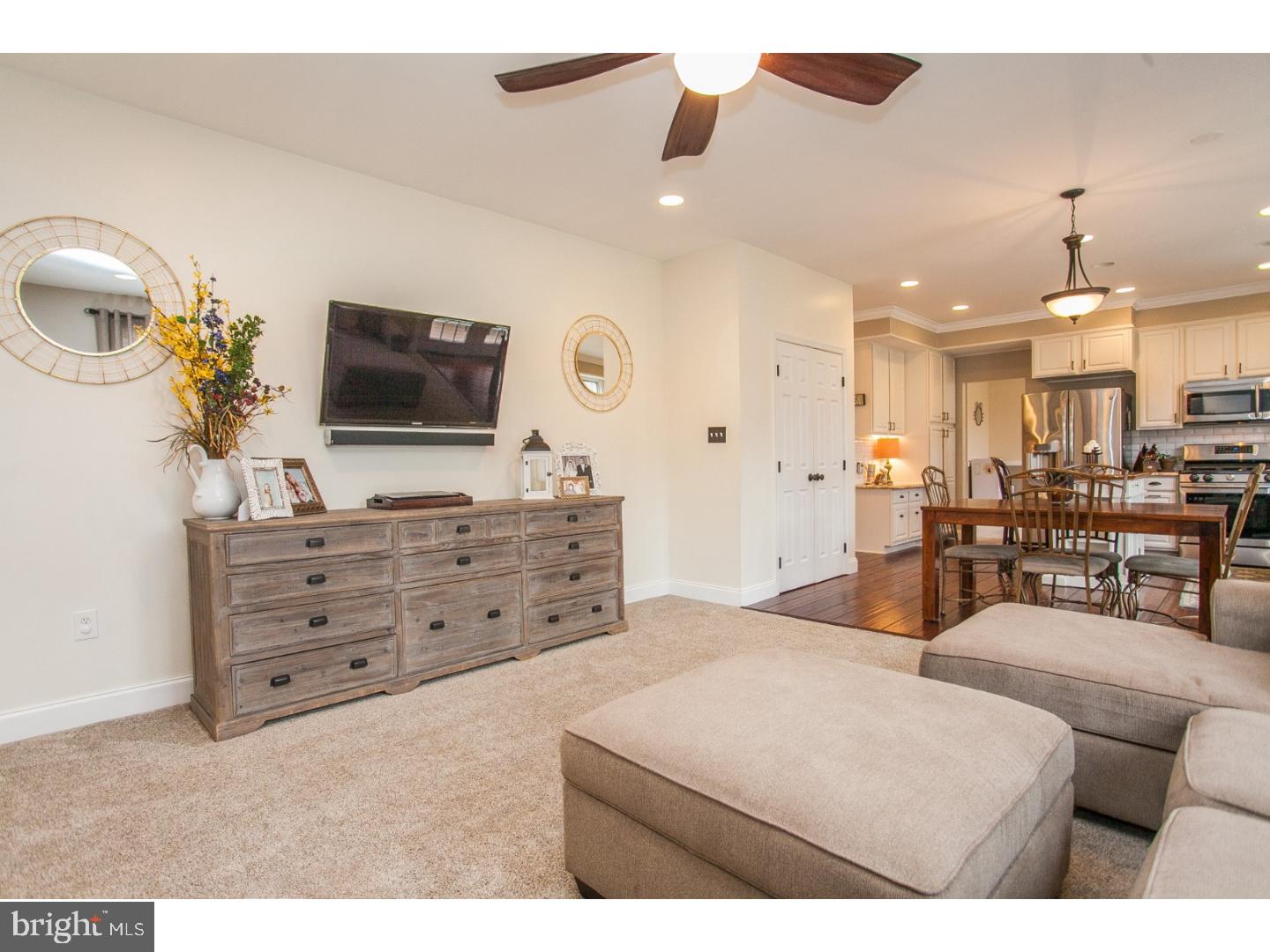 817 Crestview Road Philadelphia, PA 19128 - Photo 11 of 25