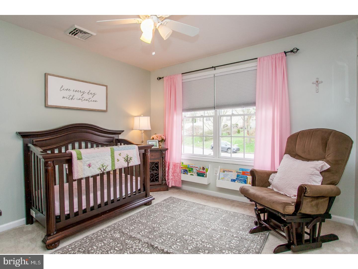 817 Crestview Road Philadelphia, PA 19128 - Photo 18 of 25