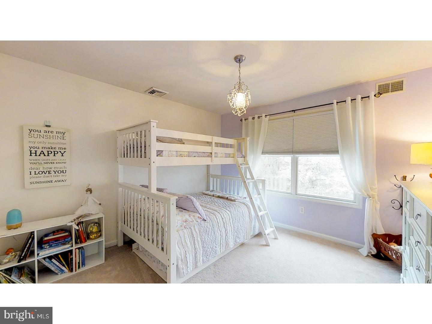 817 Crestview Road Philadelphia, PA 19128 - Photo 19 of 25