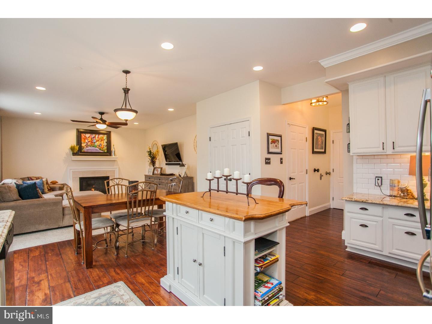 817 Crestview Road Philadelphia, PA 19128 - Photo 6 of 25