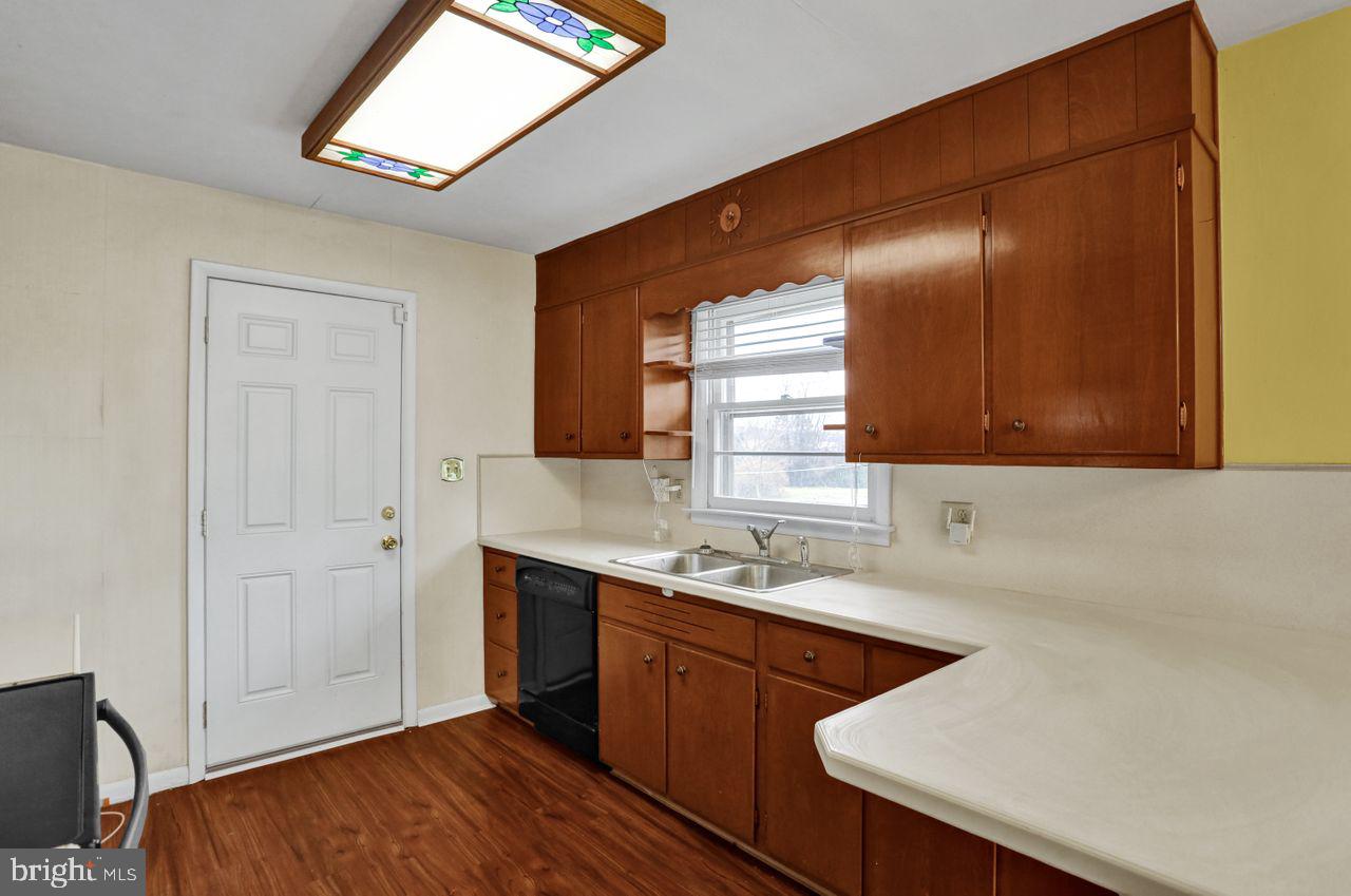 20 Mast Road Oley, PA 19547 - Photo 17 of 31 Dishwasher or do dishes with a view