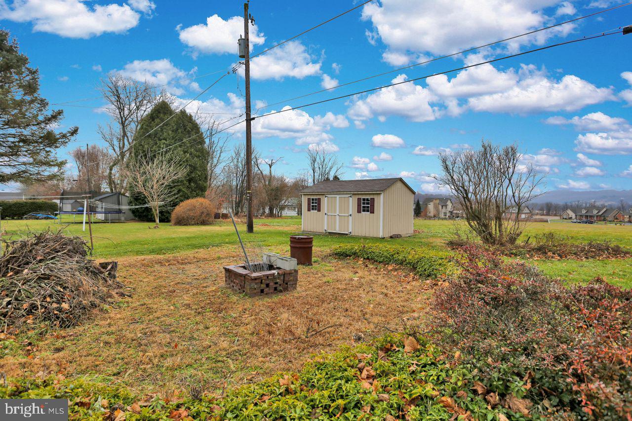 20 Mast Road Oley, PA 19547 - Photo 31 of 31 Backyard entertainment area