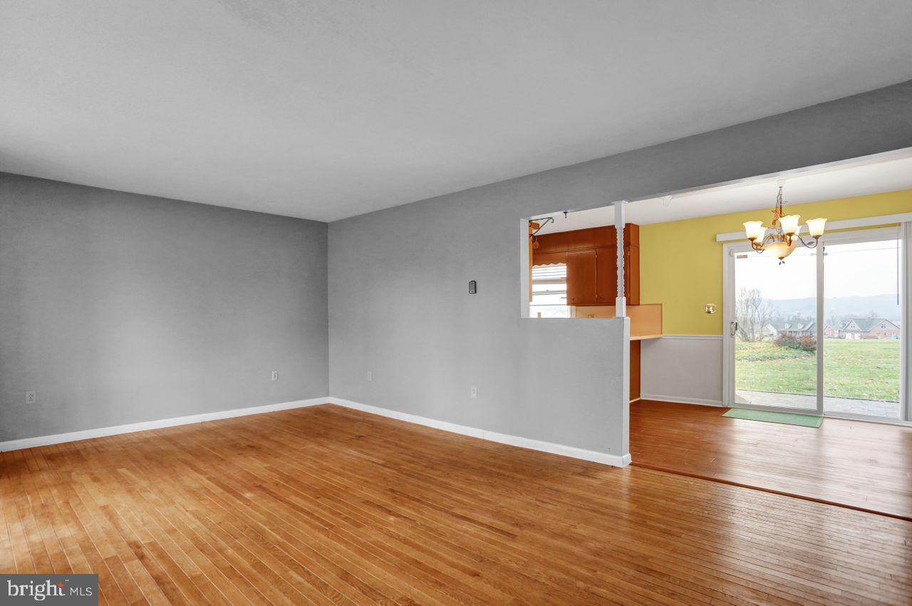 20 Mast Road Oley, PA 19547 - Photo 9 of 31 Oversized living room with hardwood floors