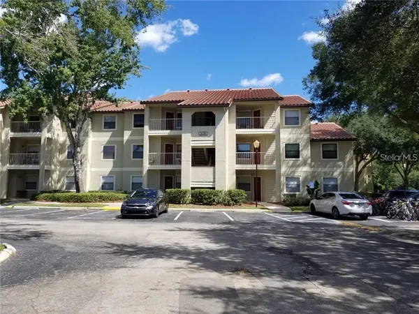 $1,300 | 3036 Parkway Boulevard, Unit 204, Kissimmee, FL 34747