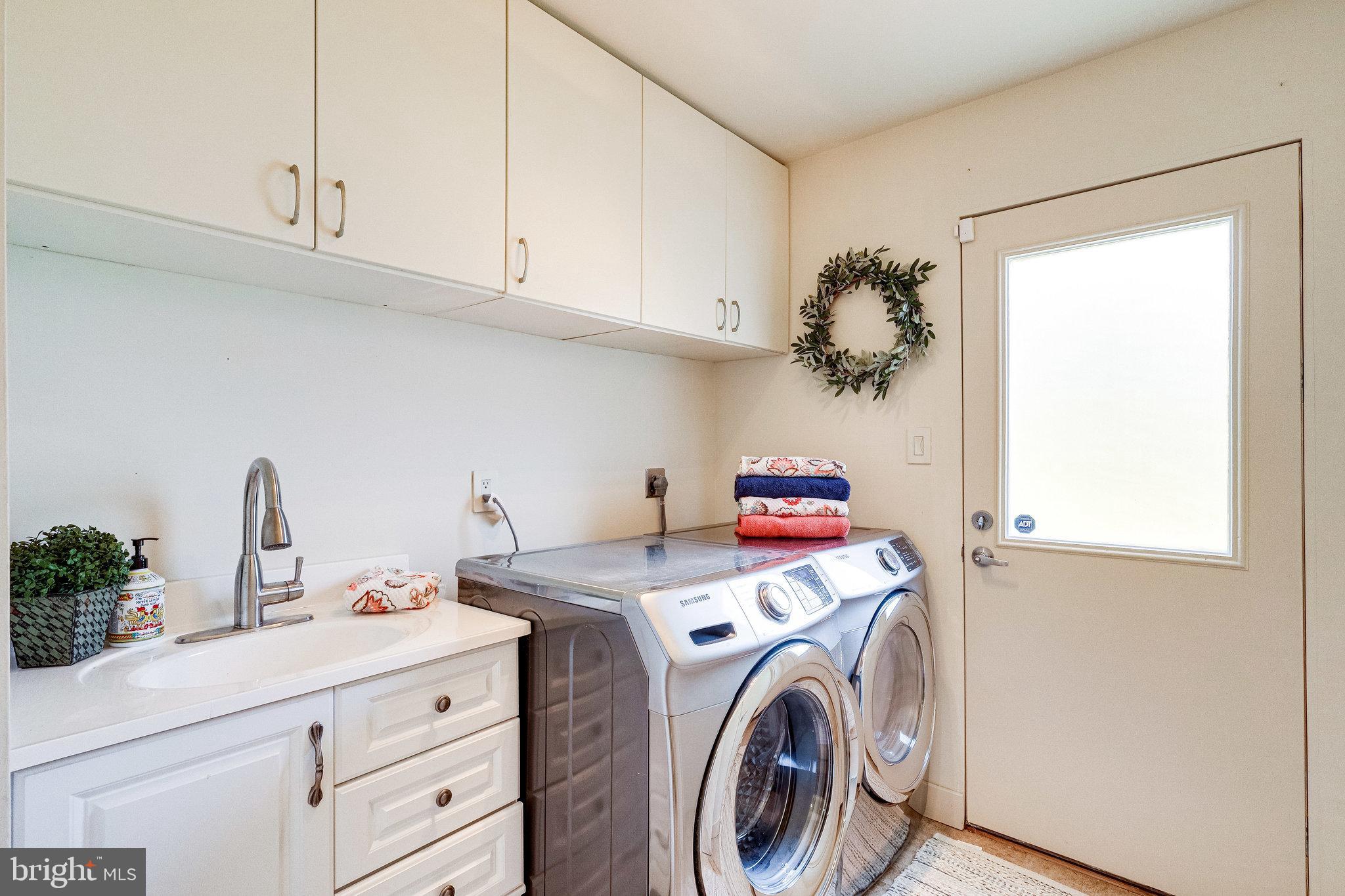 9300 Mac Swain Place Springfield, VA 22153 - Photo 19 of 47 Main Floor Laundry