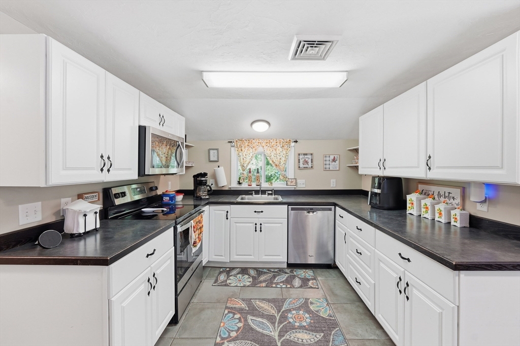 20 Old Providence Road Sutton, MA 01590 - Photo 30 of 38 Gallery Image 30