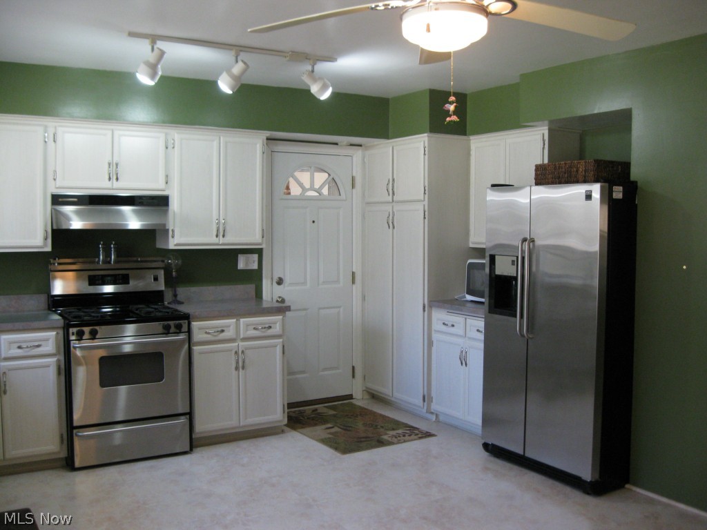 6561 Crossview Road Independence, OH 44131 - Photo 10 of 23