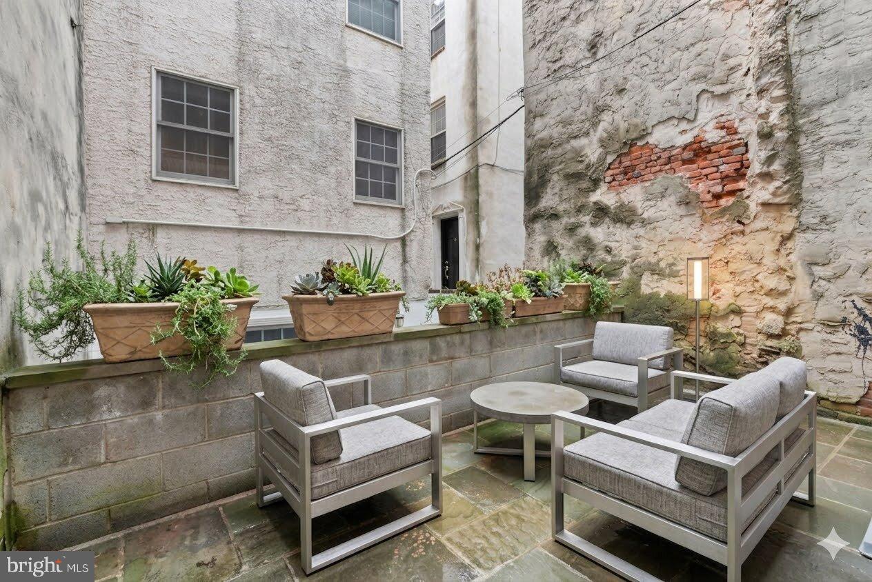 814 South Street, Unit 2 Philadelphia, PA 19147 - Photo 20 of 21