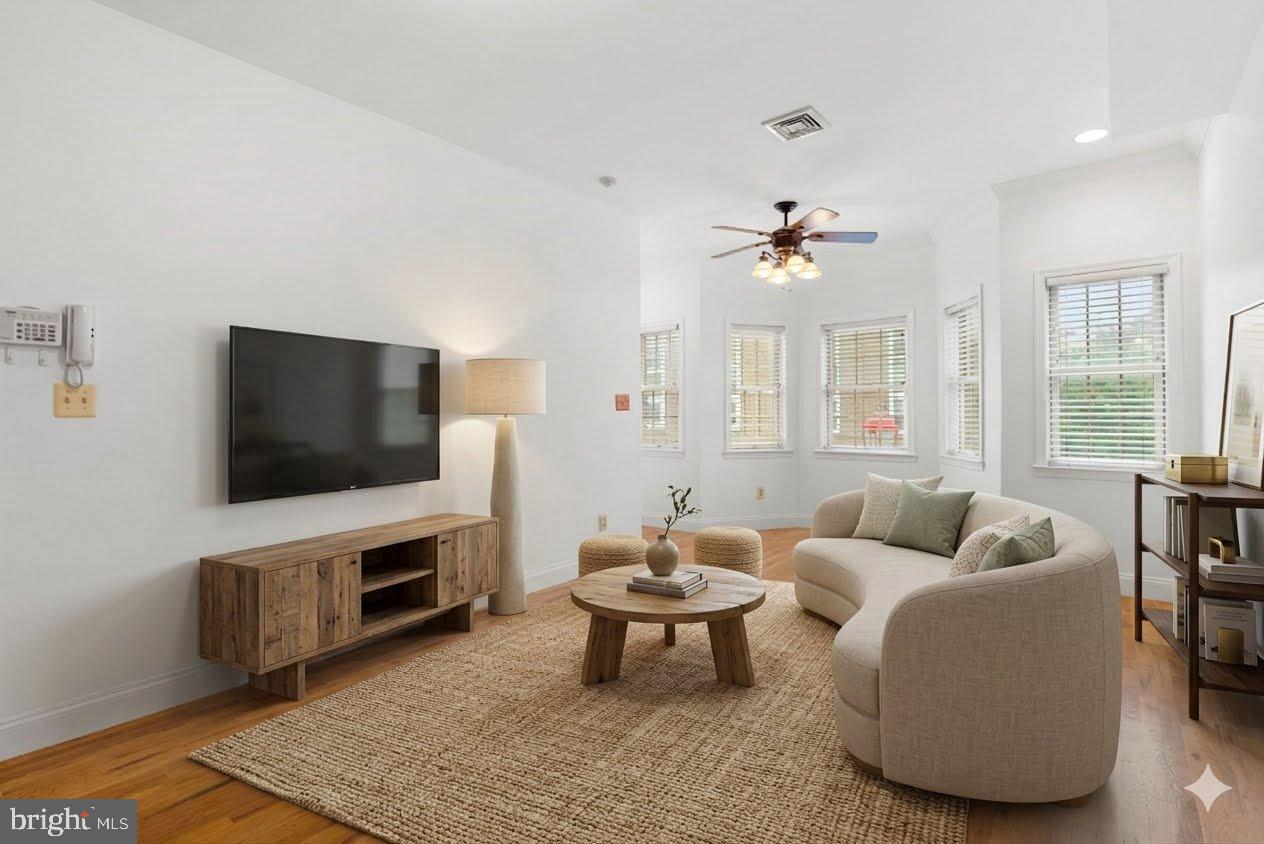 814 South Street, Unit 2 Philadelphia, PA 19147 - Photo 2 of 21