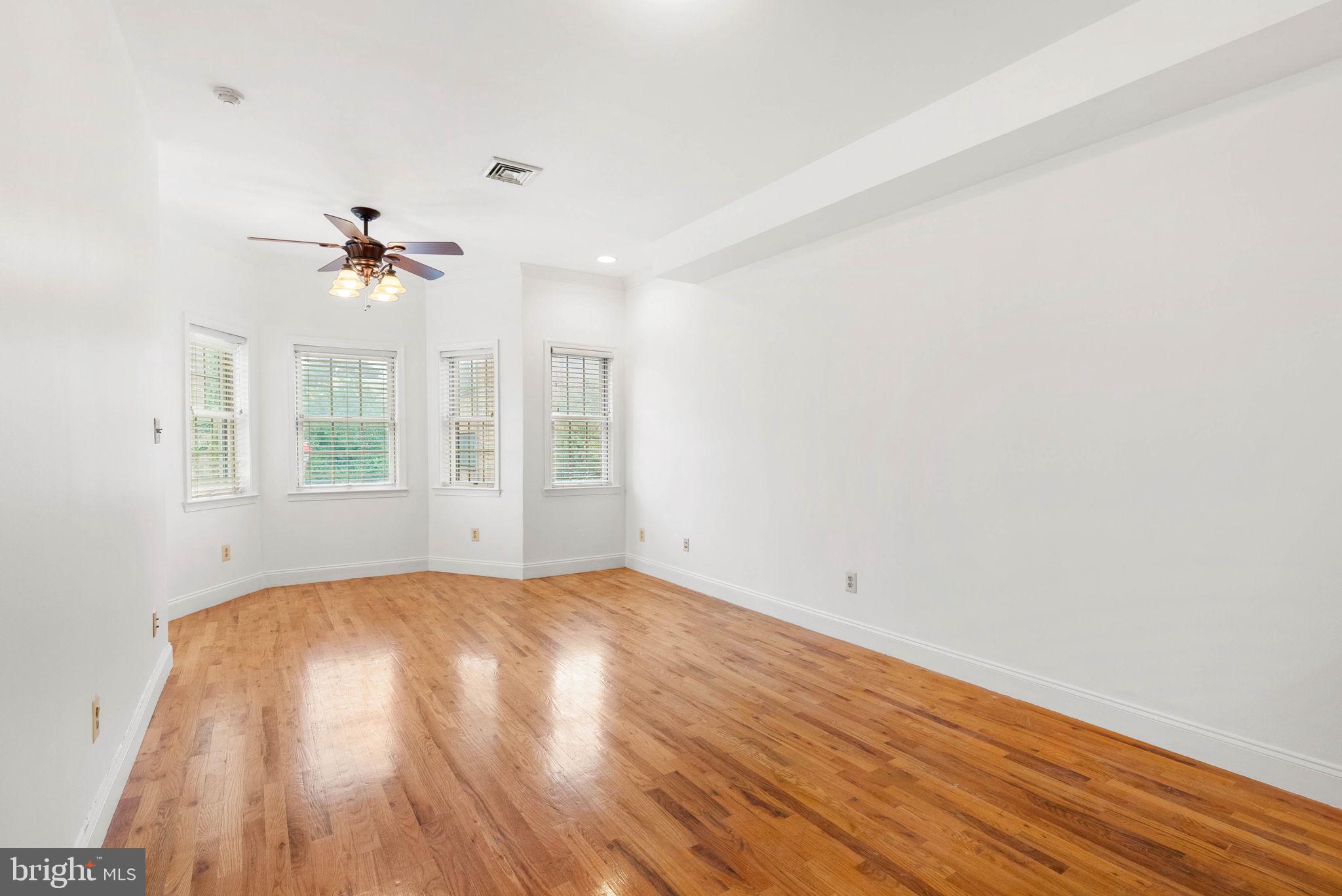 814 South Street, Unit 2 Philadelphia, PA 19147 - Photo 3 of 21