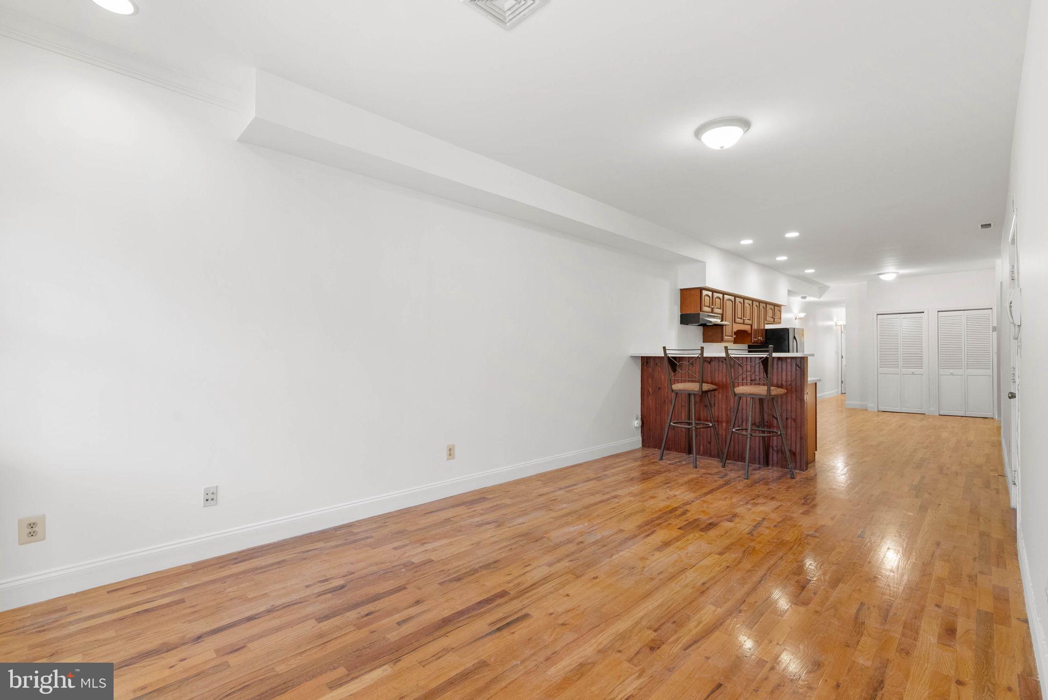 814 South Street, Unit 2 Philadelphia, PA 19147 - Photo 4 of 21