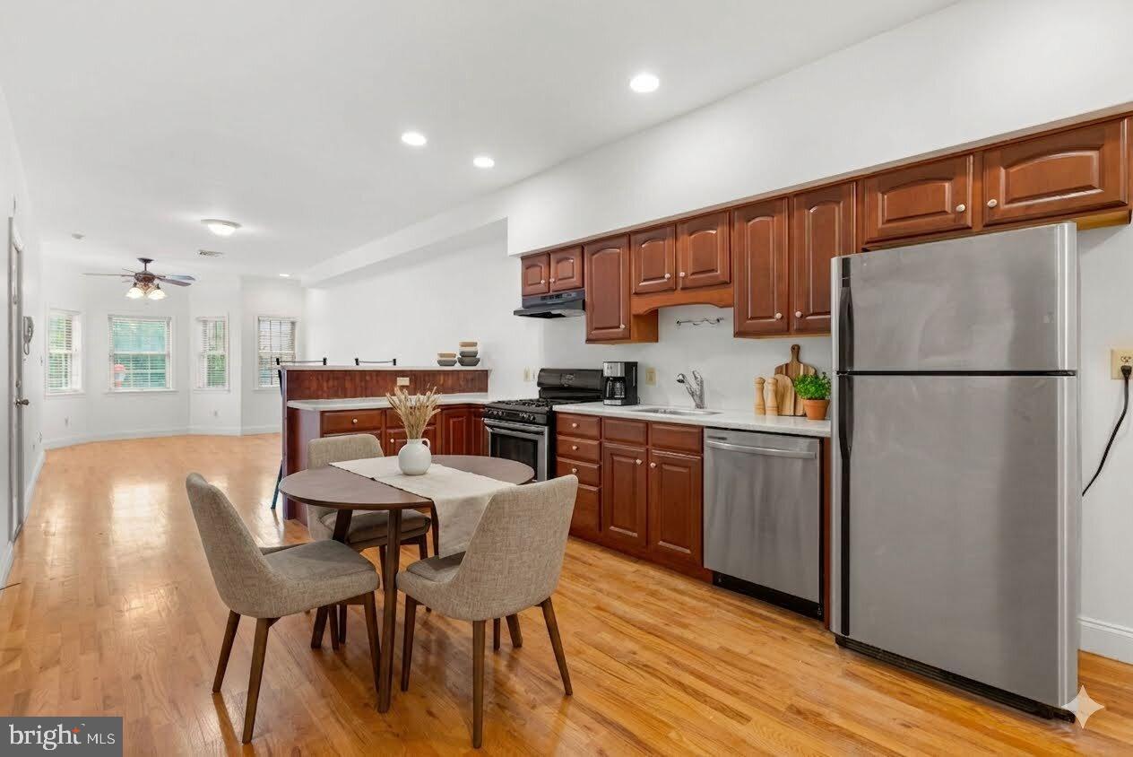 814 South Street, Unit 2 Philadelphia, PA 19147 - Photo 6 of 21
