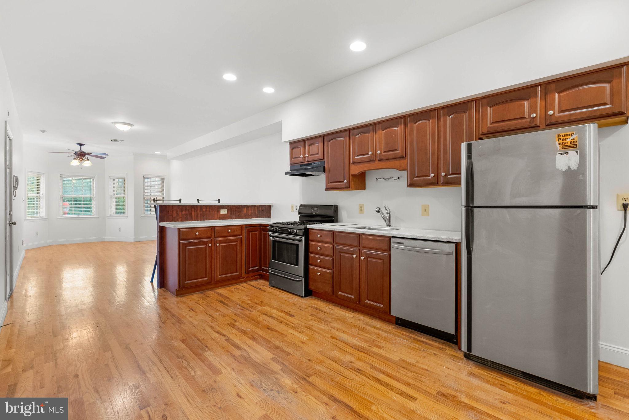 814 South Street, Unit 2 Philadelphia, PA 19147 - Photo 8 of 21