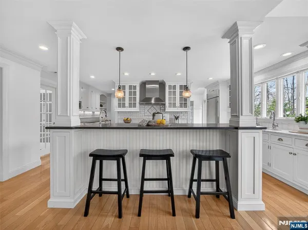 $2,399,900 | 381 Lawrence Court, Wyckoff, NJ 07481