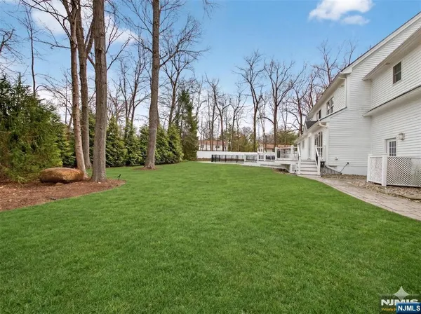 $2,399,900 | 381 Lawrence Court, Wyckoff, NJ 07481