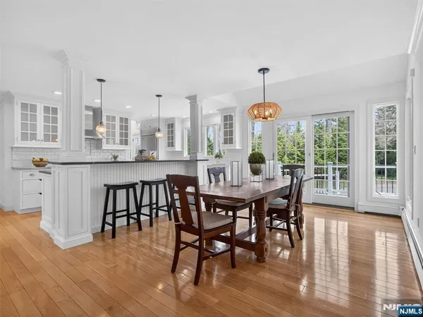 $2,399,900 | 381 Lawrence Court, Wyckoff, NJ 07481