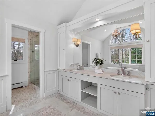 $2,399,900 | 381 Lawrence Court, Wyckoff, NJ 07481