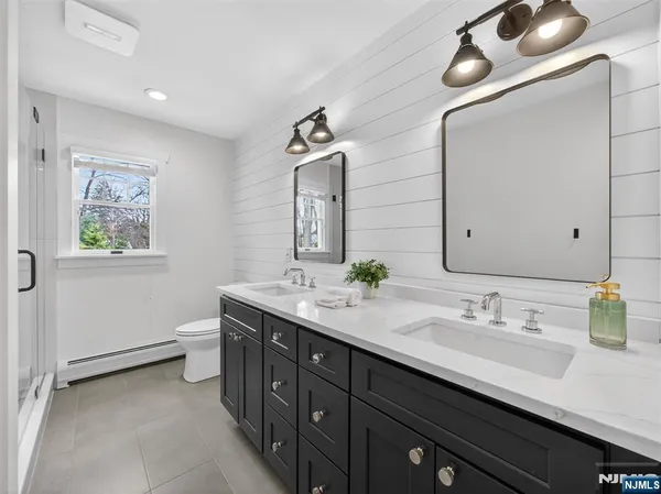 $2,399,900 | 381 Lawrence Court, Wyckoff, NJ 07481