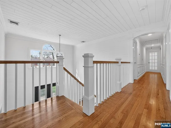 $2,399,900 | 381 Lawrence Court, Wyckoff, NJ 07481