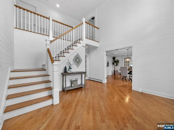 $2,399,900 | 381 Lawrence Court, Wyckoff, NJ 07481