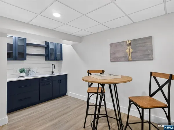 $2,399,900 | 381 Lawrence Court, Wyckoff, NJ 07481