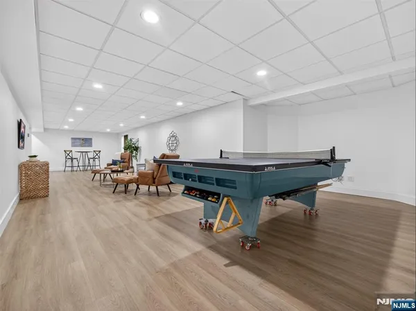 $2,399,900 | 381 Lawrence Court, Wyckoff, NJ 07481