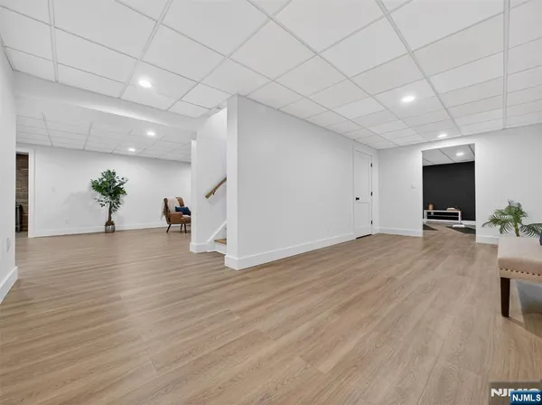 $2,399,900 | 381 Lawrence Court, Wyckoff, NJ 07481