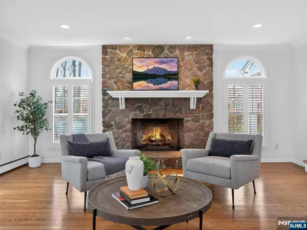 $2,399,900 | 381 Lawrence Court, Wyckoff, NJ 07481