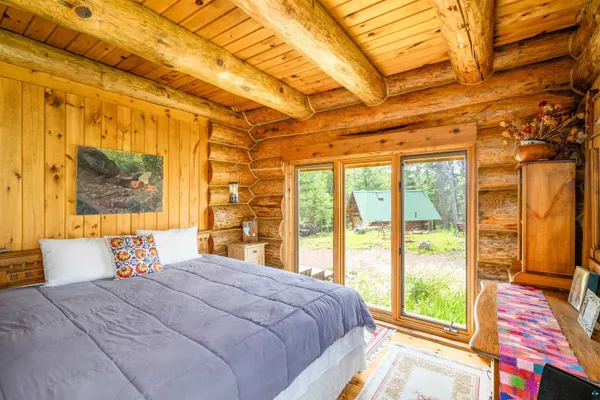 $759,900 | 92 Erickson Trail, Tofte, MN 55615