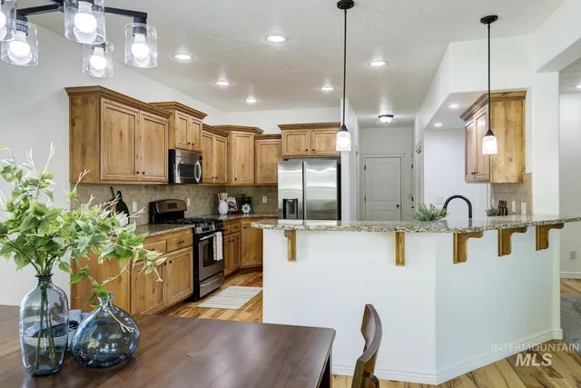 $927,900 | 2430 North Oconner Avenue, Meridian, ID 83646